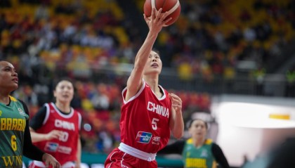 开云体育中国-王思雨21+3 中国女篮加时险胜巴西取得热身赛首胜