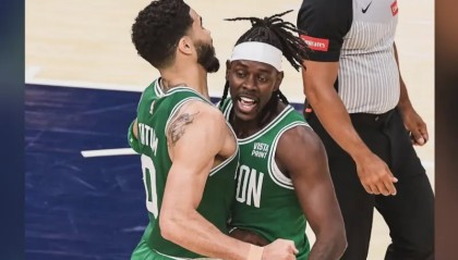 老队友回家！塔图姆Ins晒和朱-霍勒迪的旧照与球迷分享