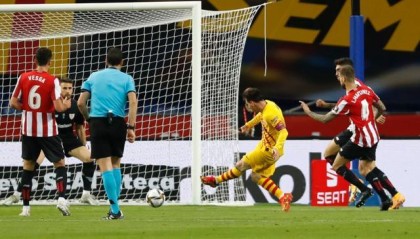 开云体育登录-60脚传球 2分28秒控球 巴萨咋做到？听梅西咋说！